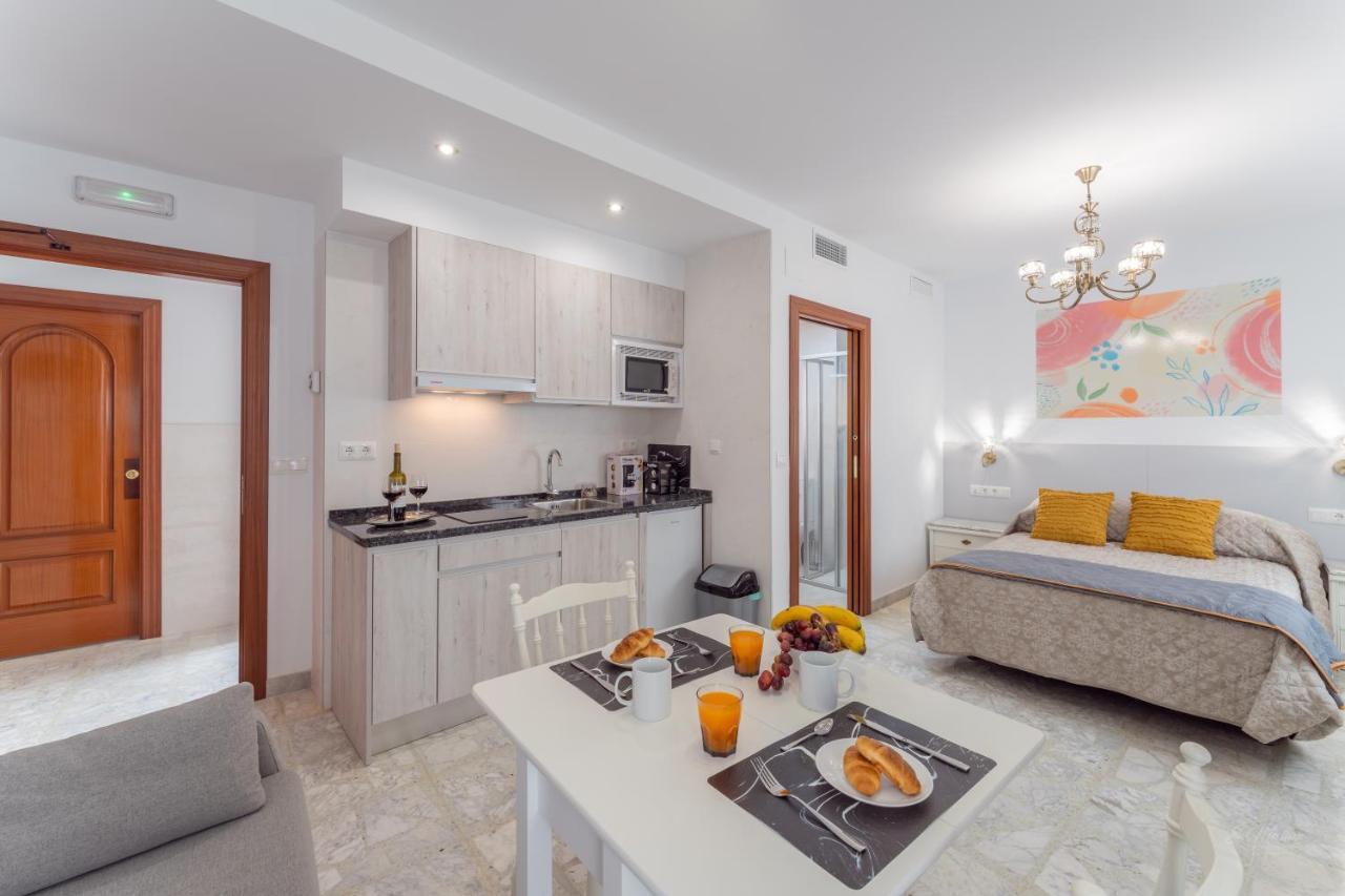 Apartamentos Villa Augusto Centro De メリダ エクステリア 写真